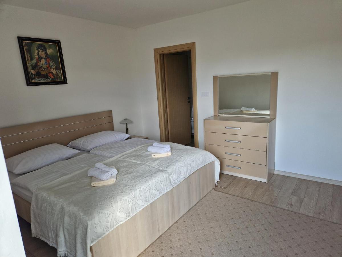 Apartman Potok Ливно Экстерьер фото